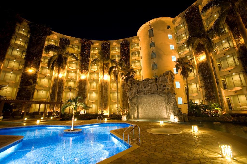 Okinawa Kariyushi Beach Resort Ocean Spa Onna Exterior photo